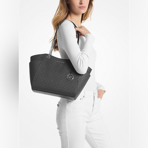 Michael Kors Jet Set Travel Large Chain Shoulder Tote Black Monogram NWT - Picture 7 of 7